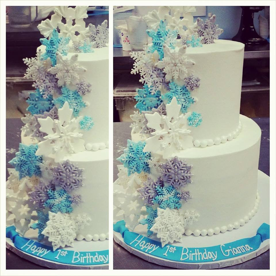 Frozen Snowflake Cake