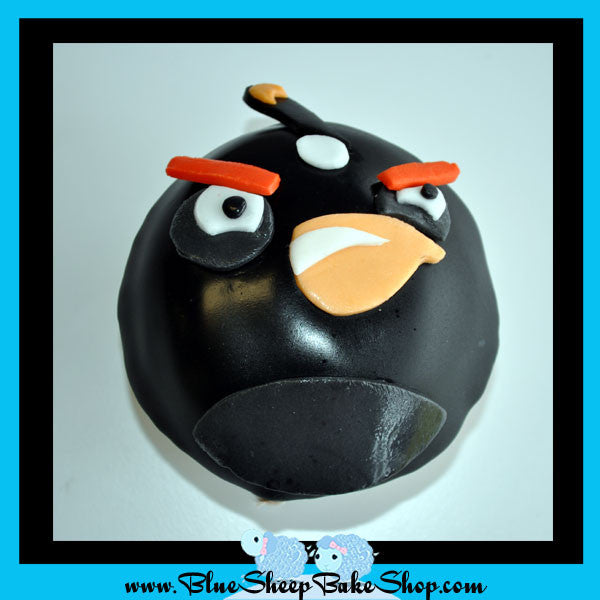black angry bird cupcake 