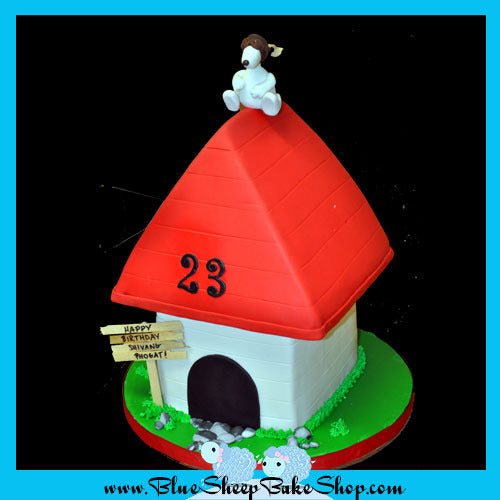 snoopy dog house cake