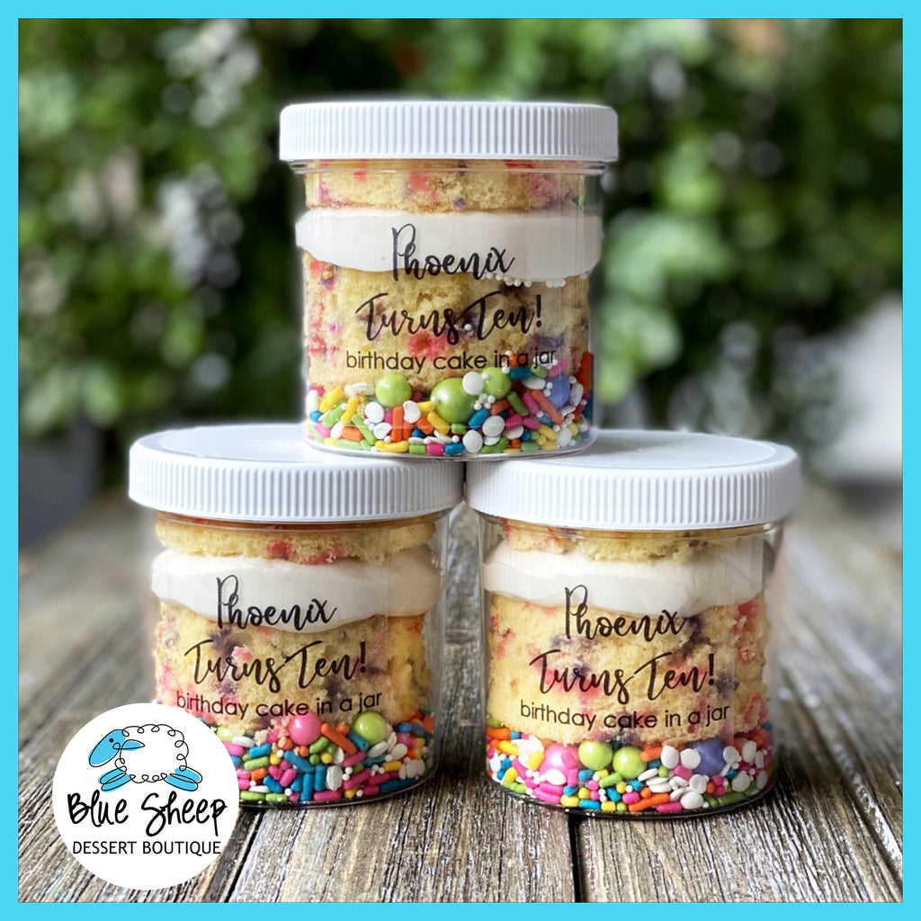 Personalized cake in a jar party favors